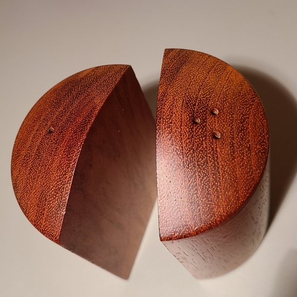 Hand Made Wooden Shakers - Picture 5 of 9